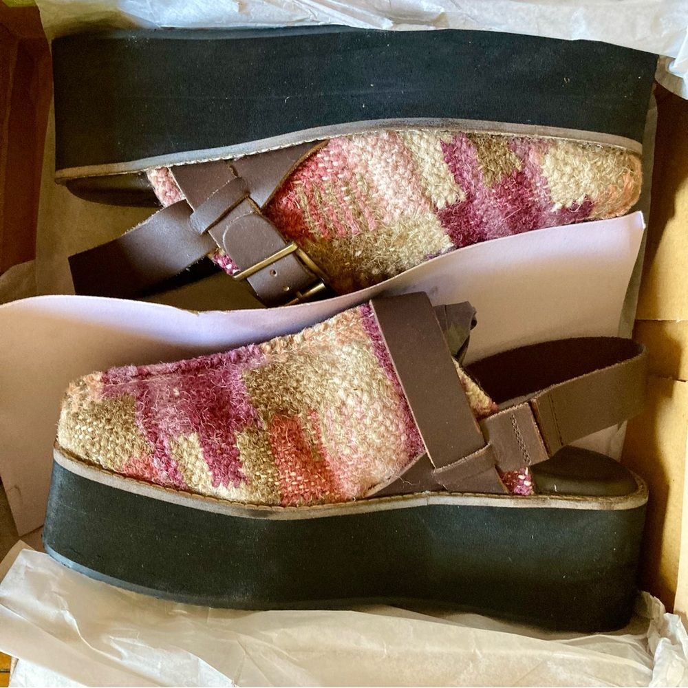 NEW Free People Astrid Platform Mule Shoe Slip-On Strap in Mulberry Mix Size 7.5 - Picture 8 of 9